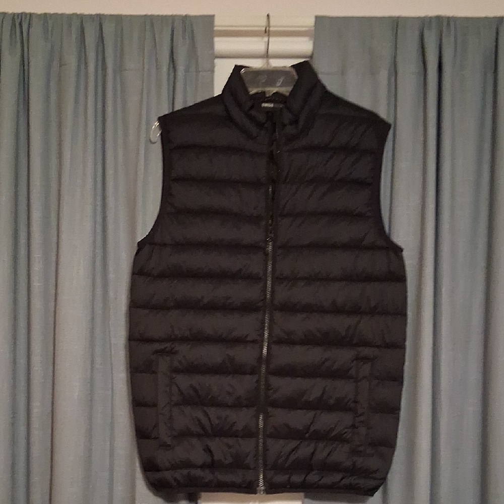 Swiss Tech Black Quilted Vest